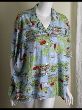 ERIKA Sz,L , Vintage Hawaii Surfing Cars Boats Camp Shirt Blouse 55%cotton.